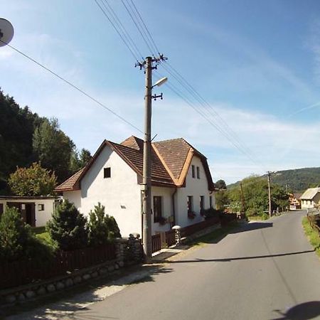 Penzion Pod Vejmutovym Lesom Kremnica Luaran gambar